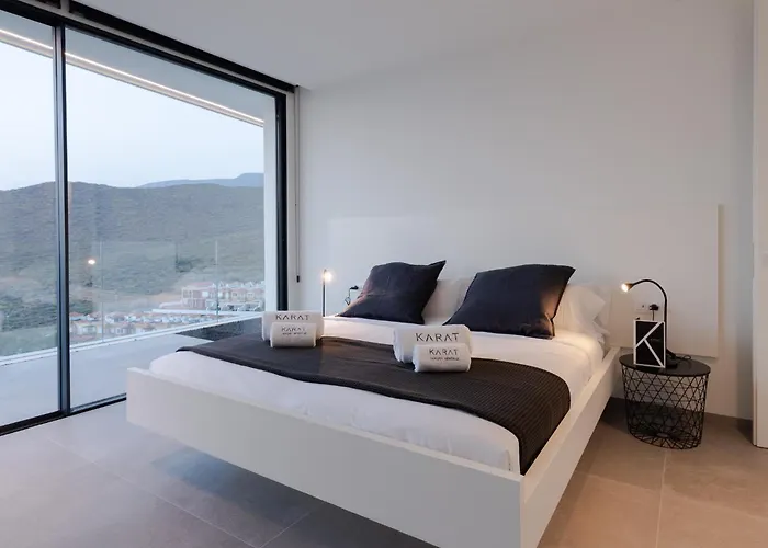 Karat Kai Torviscas אדחה